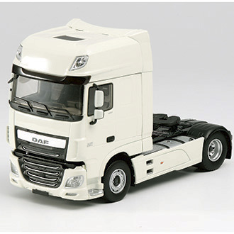 Daf XF 106 Superspace cab blanc tracteur seul au 1/43ème Eligor